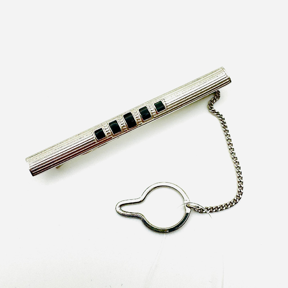 Зажим из серебра 130211р