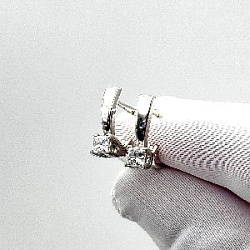 Серьги с бриллиантом МЭЮЗ 83983