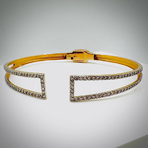 Браслет жесткий из золота CORONA бр4903