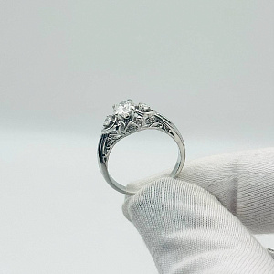 Кольцо помолвочное с бриллиантом ГАЛЕРЕЯ ЭКСКЛЮЗИВА 4510256