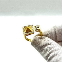 Кольцо с бриллиантом МЭЮЗ 83129