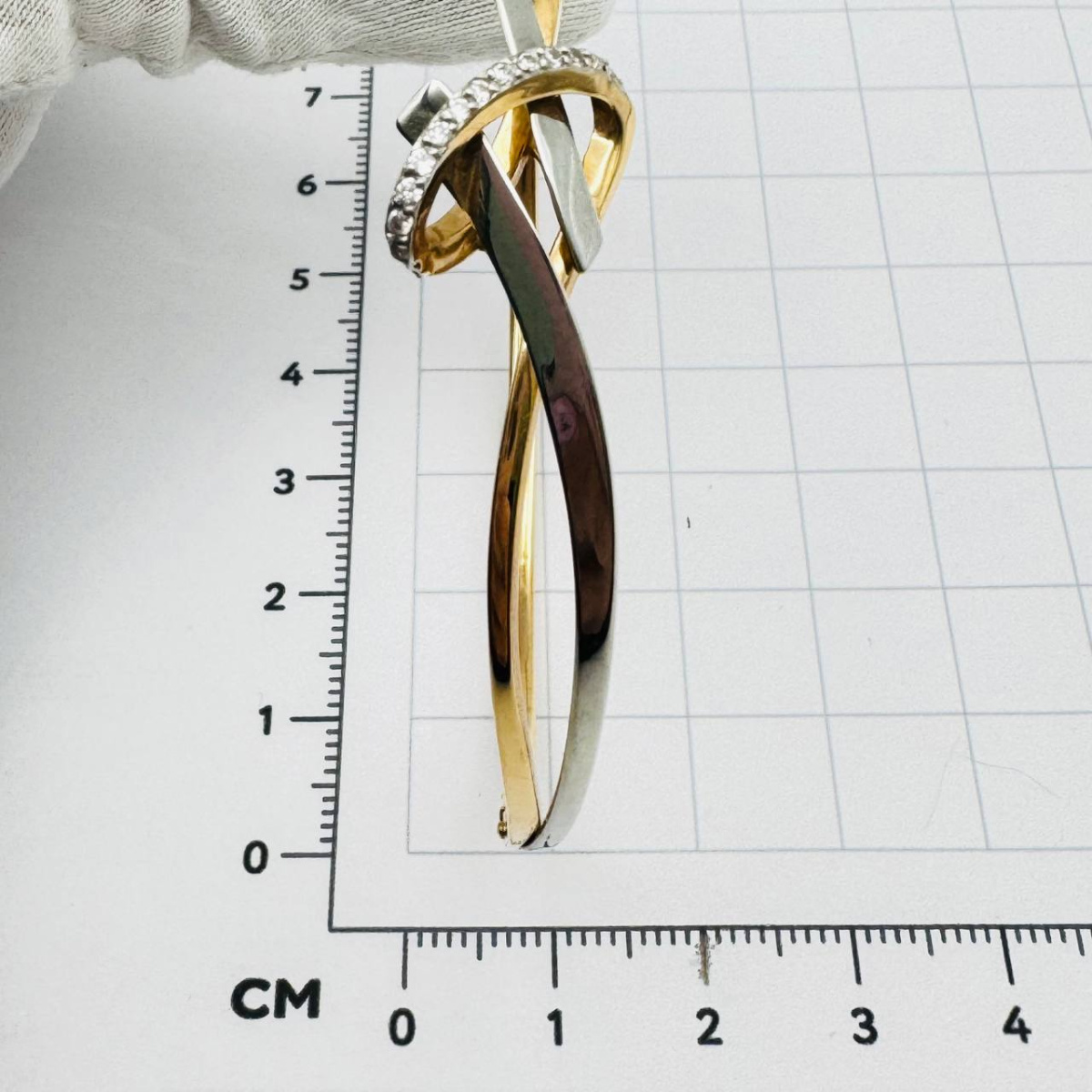 Браслет жесткий из золота 05-0625-00-401-1111-03