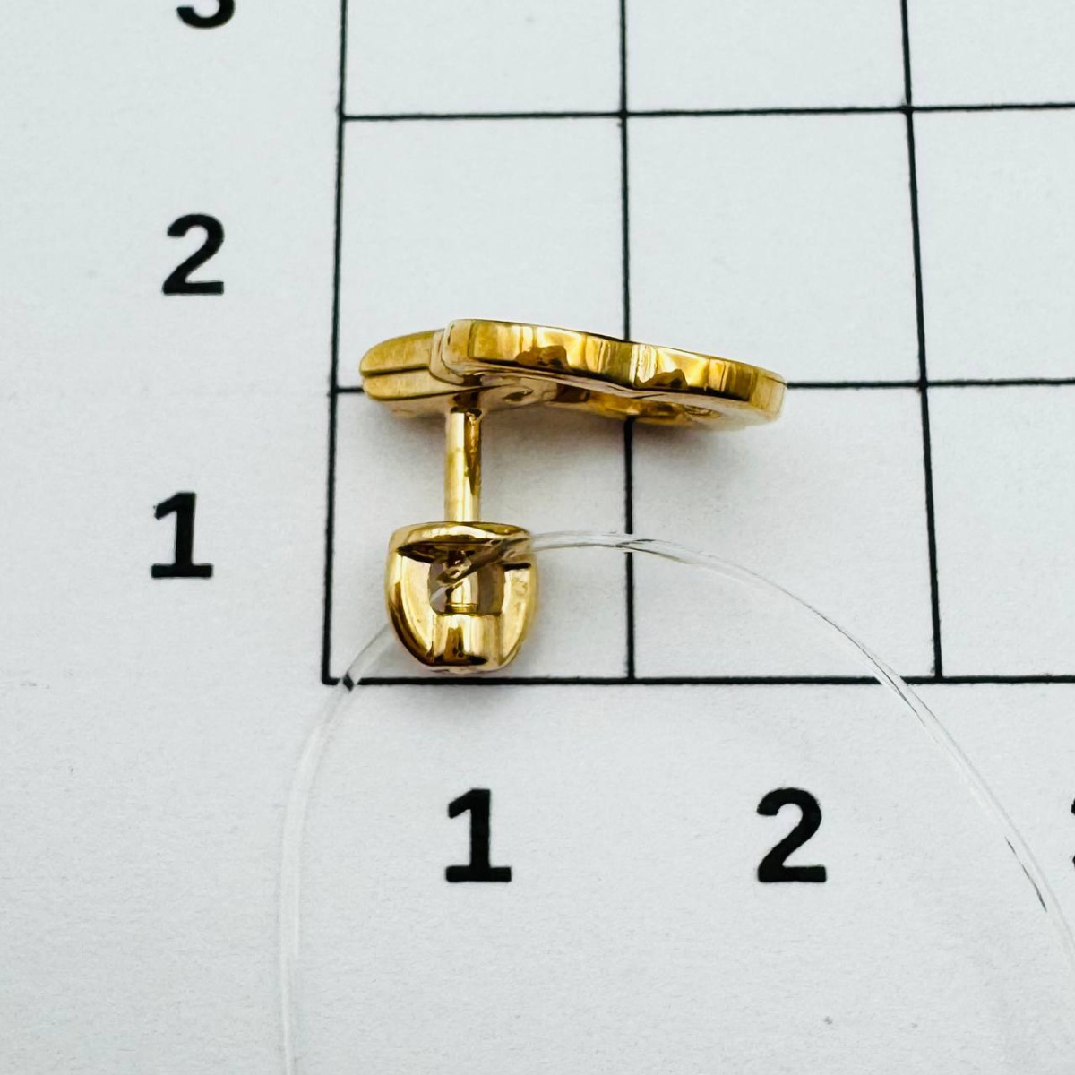 Серьги пуссеты с бриллиантом SOKOLOV 1022475