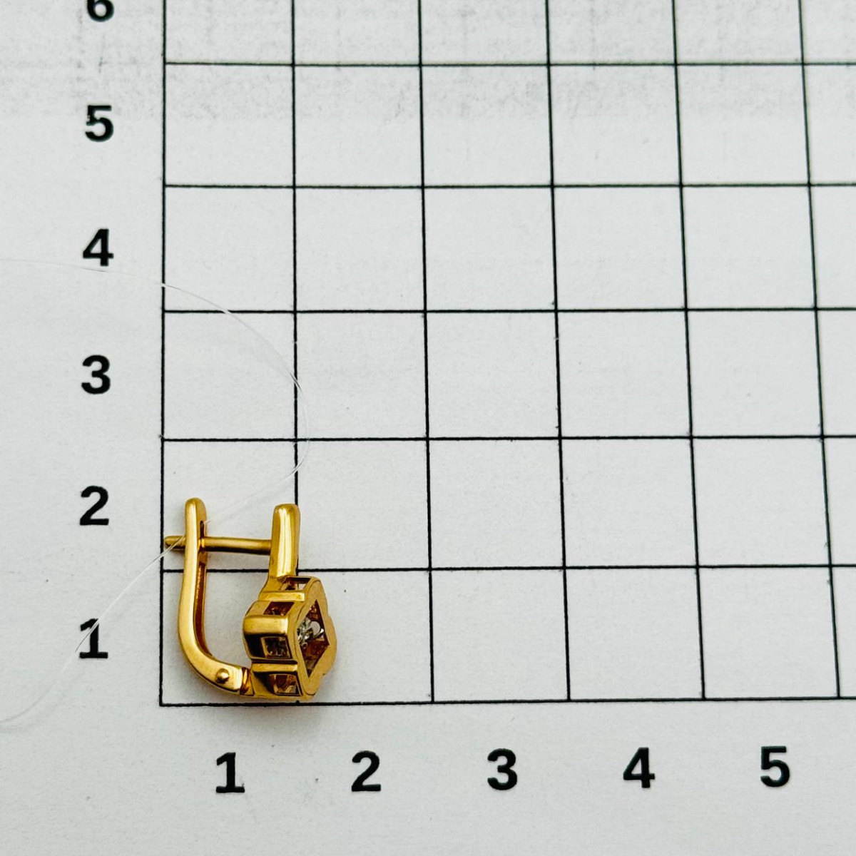 Серьги с бриллиантом grigoriev 02-11-5915-11-00