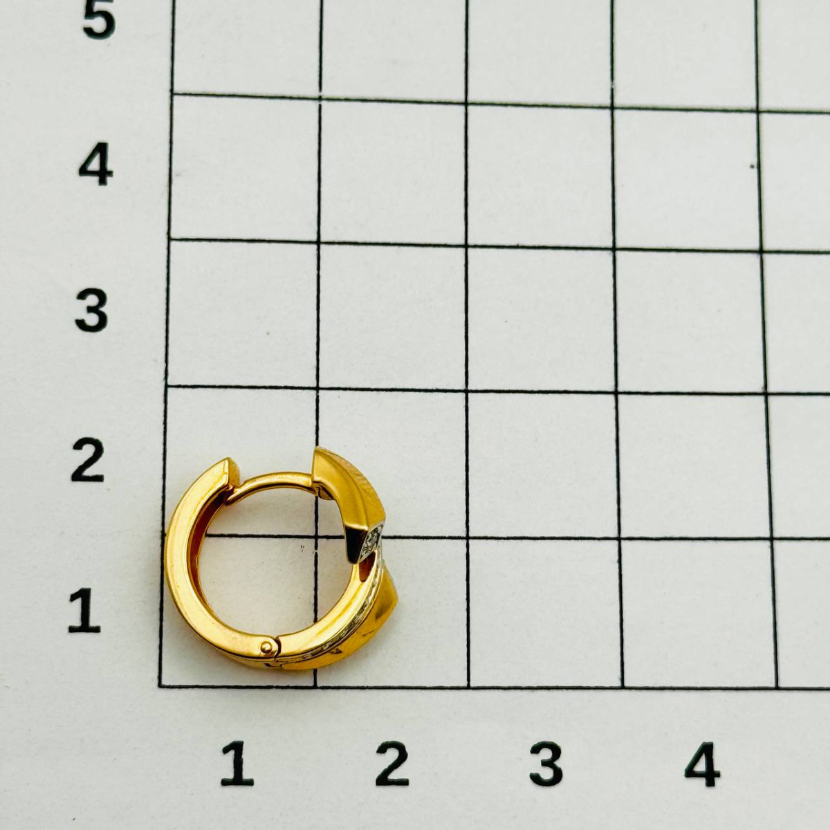 Серьги с бриллиантом Белый бриллиант 2-11-1258-101