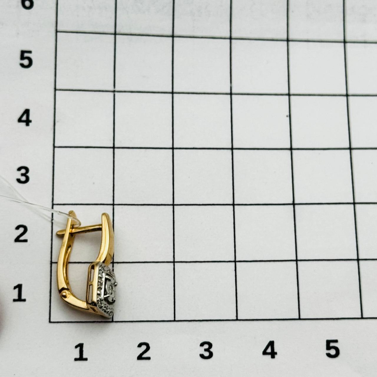 Серьги с бриллиантом SOKOLOV 51-220-00306-1