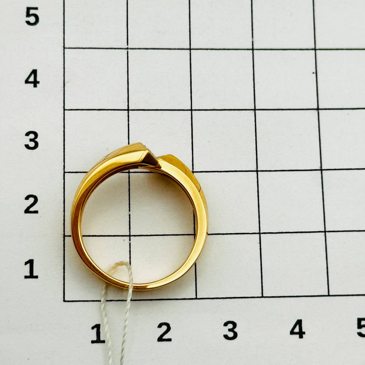 Кольцо с бриллиантом Белый бриллиант 1-11-1258-101