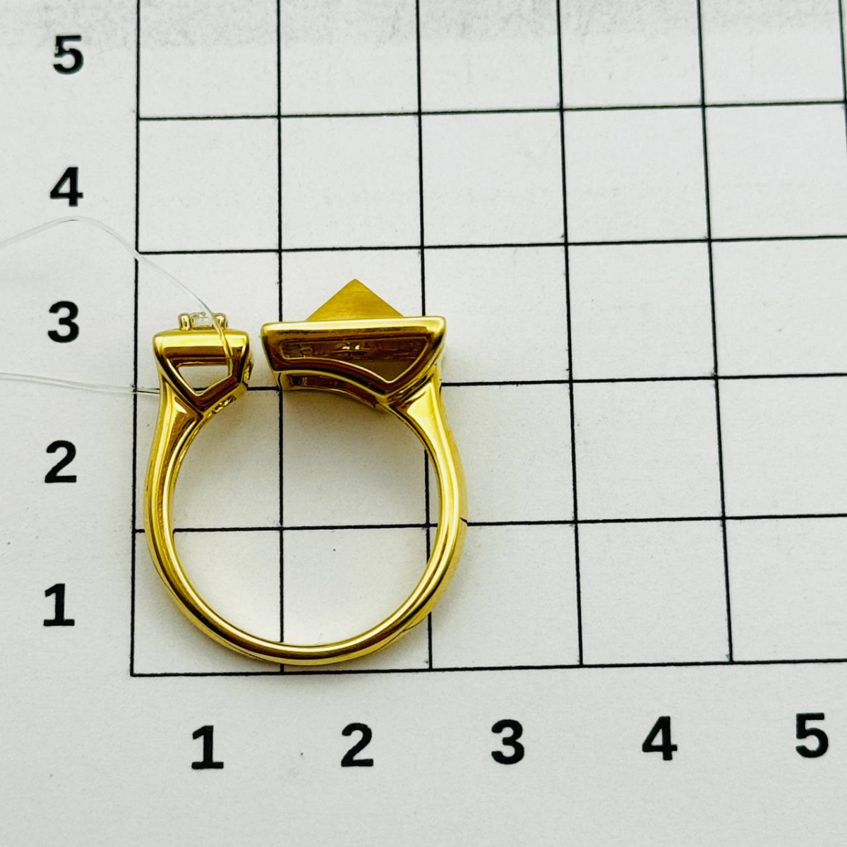 Кольцо с бриллиантом МЭЮЗ 83129